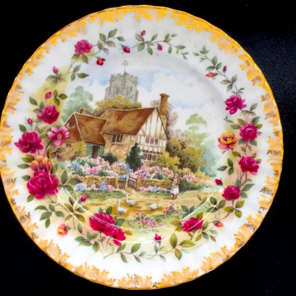 Royal Albert Other - 💓‼️⭐️ HOST PICK Royal Albert Bone China. Vintage. 4 Seasons. Summer. 🎉❤️‼️